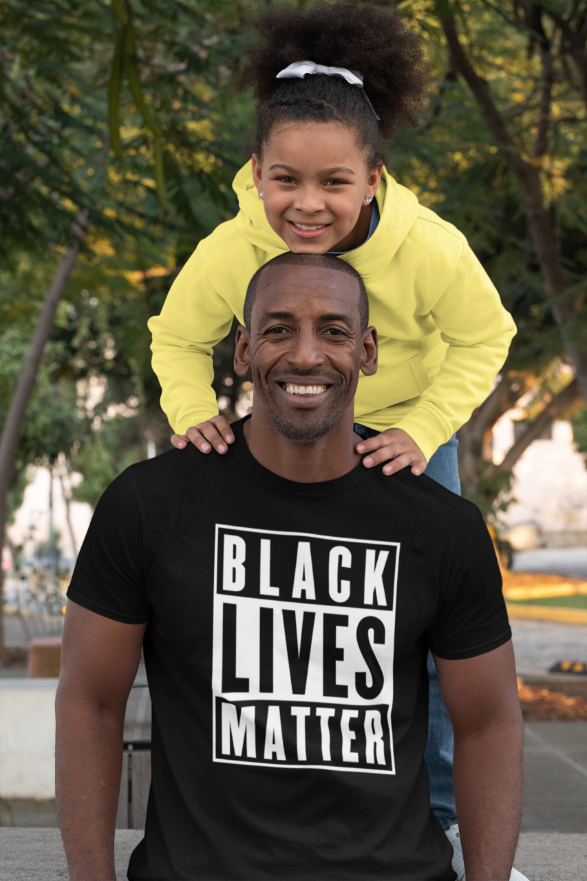 Black Lives Matter (b/w) - T-Shirt