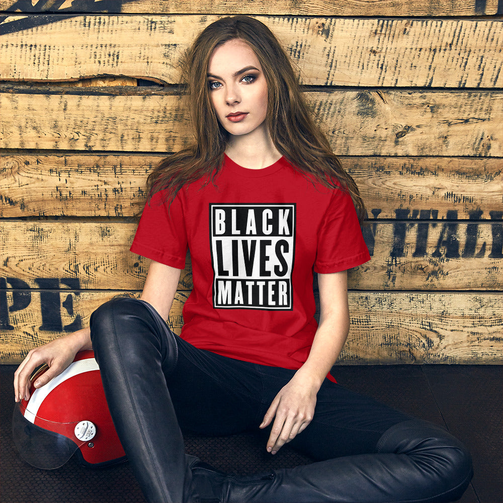 Black Lives Matter (b/w) - T-Shirt